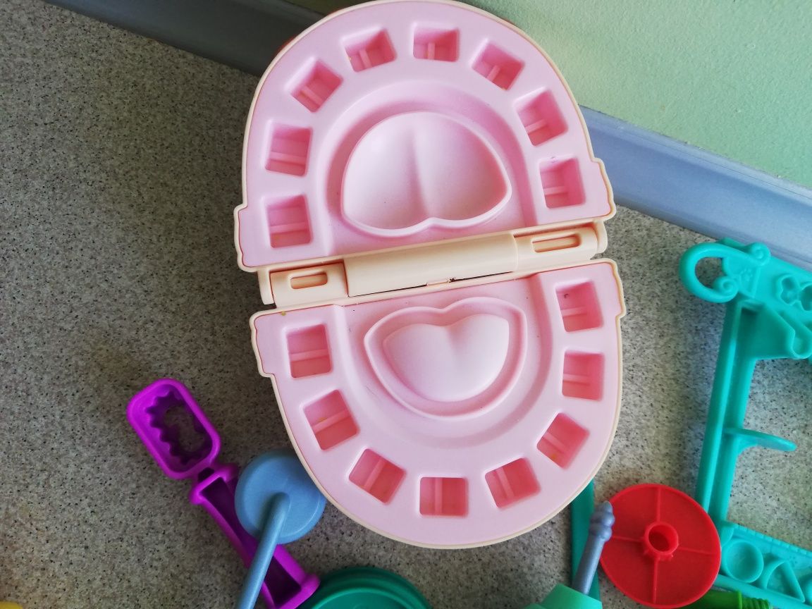 Play doh zestawy dentysta fryzjer