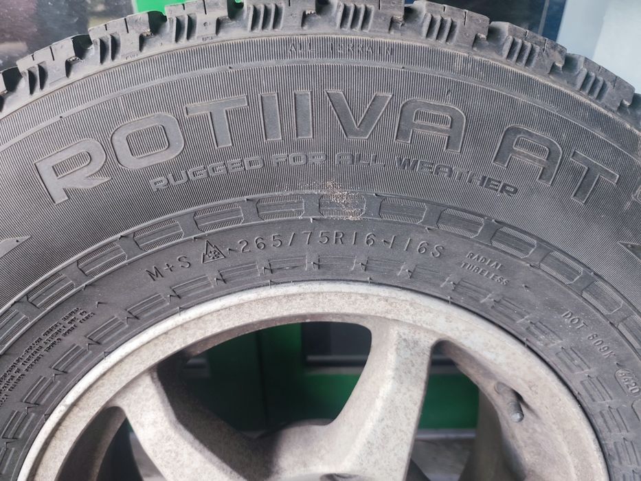 Nokian Rotiva AT 265 / 75 r 16 4szt