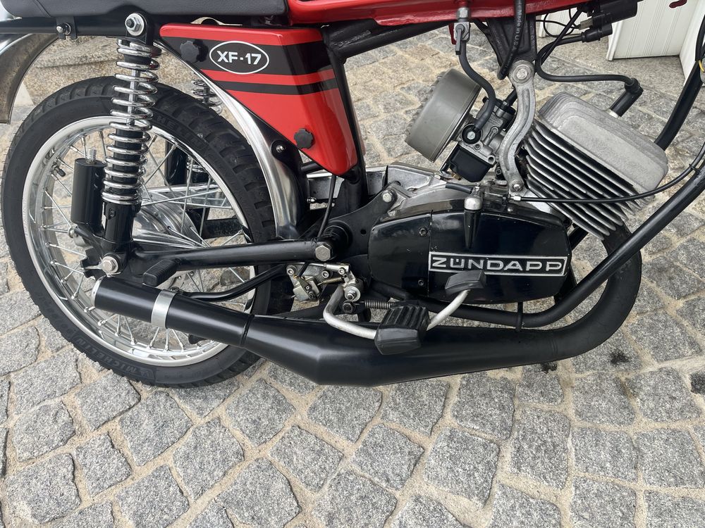 Moto xs17 bom estado