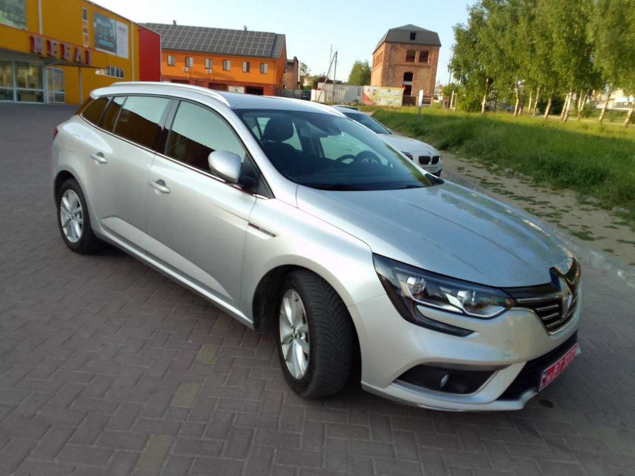 Автомобіль Renauit  Megane4