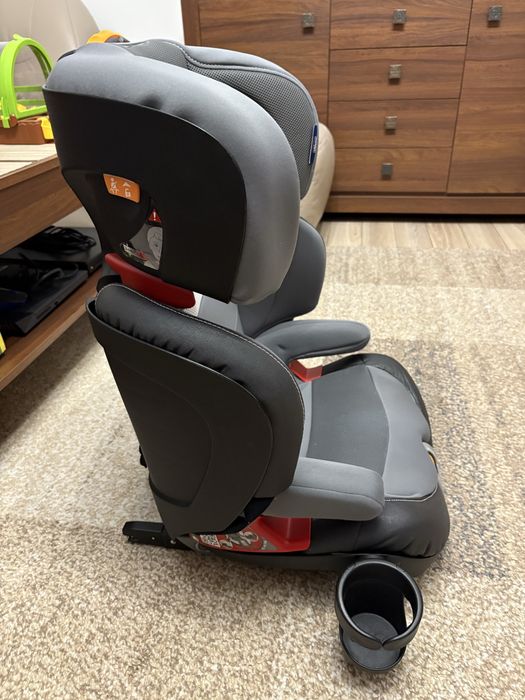 Fotelik samochodowy Oasys 2-3 Fixplus Evo Chicco 15-36Kg