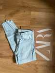 Zara spodnie jeansy przecierane rurki skinny dziury 98% bawełna
