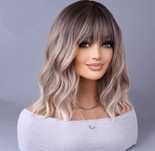 Peruka damska, krótkie blond włosy