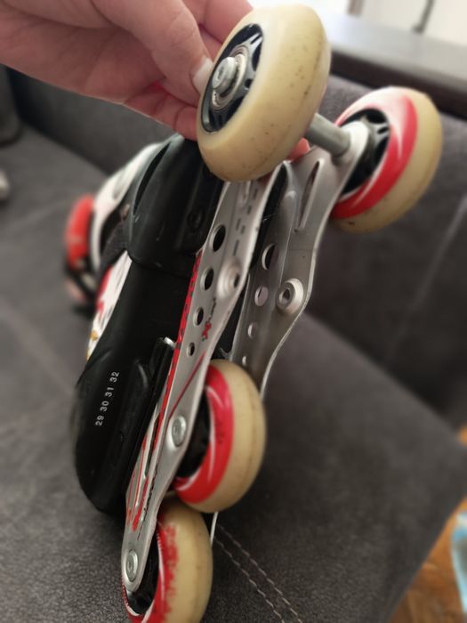 Продам роликові ковзани explore 29-32