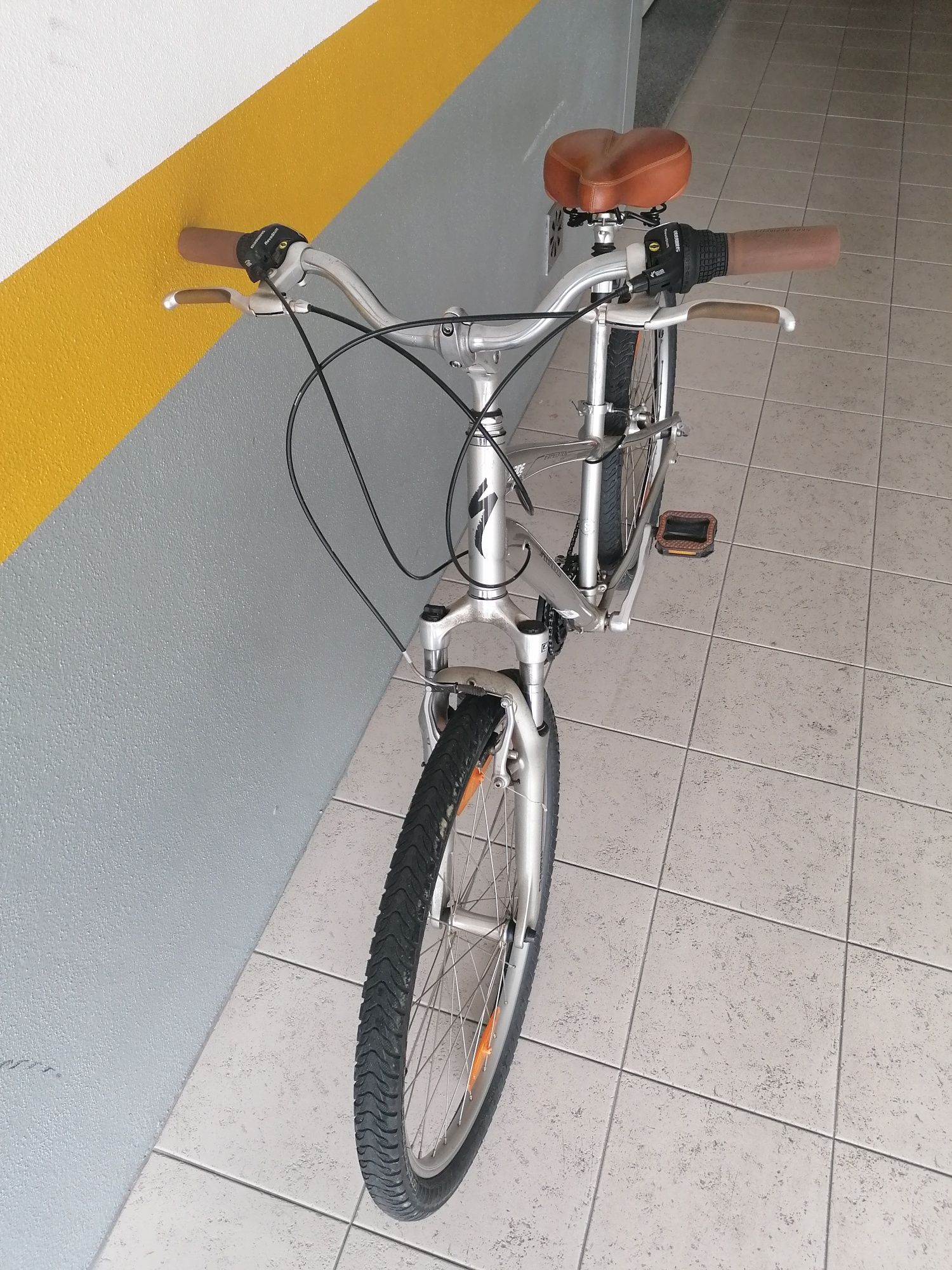 Bicicleta urbana specialized
