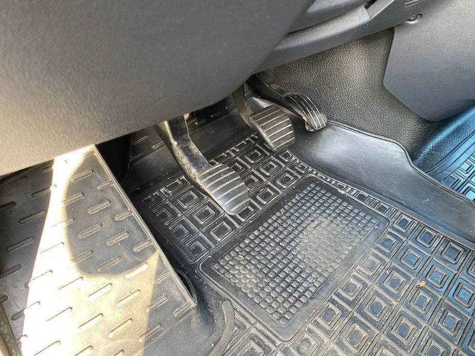 Автомобіль Рено Мастер