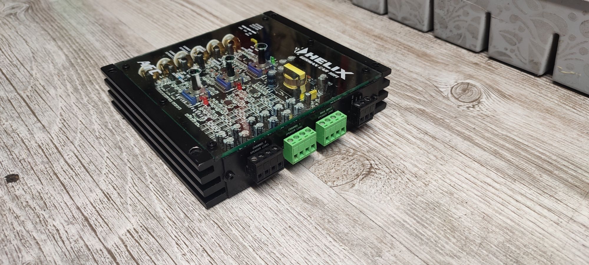 Aktywny Konwerter Sygnału HIGH-LOW Helix AFC przedwzmacniacz 6 kanałów