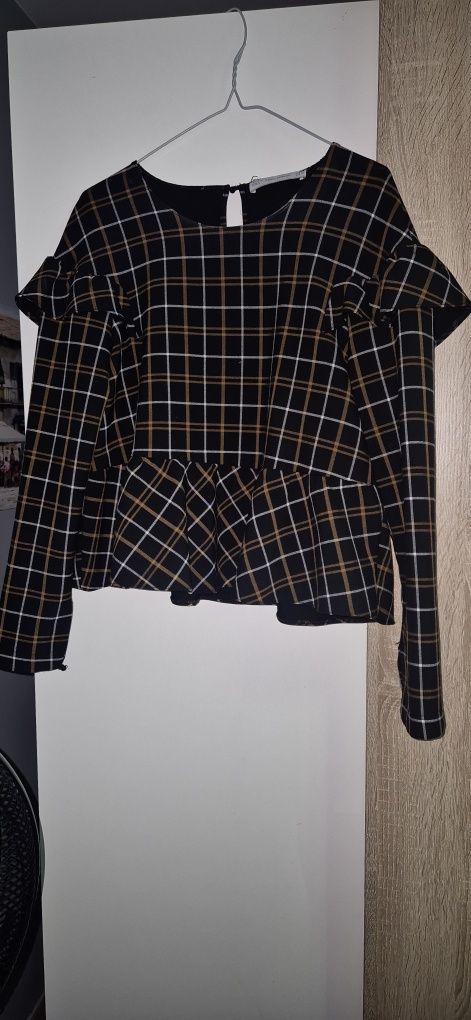 Krótka bluzka z baskinką rozmiar 34 Zara