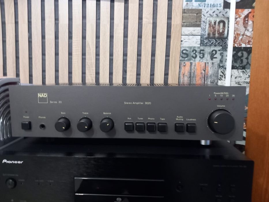 Wzmacniacz Nad 3020 series 20