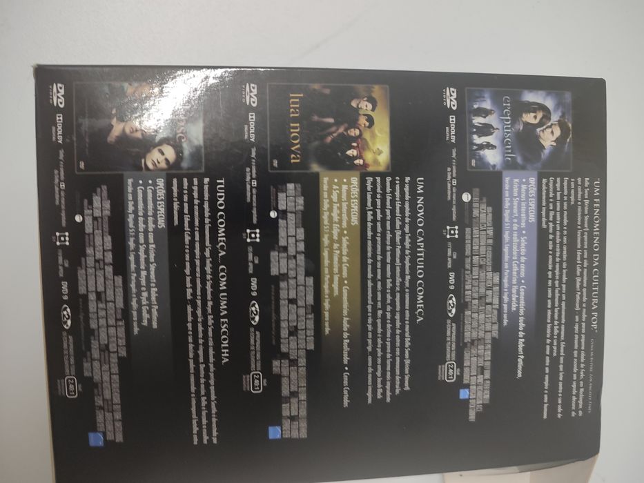 Três DVDs usados
