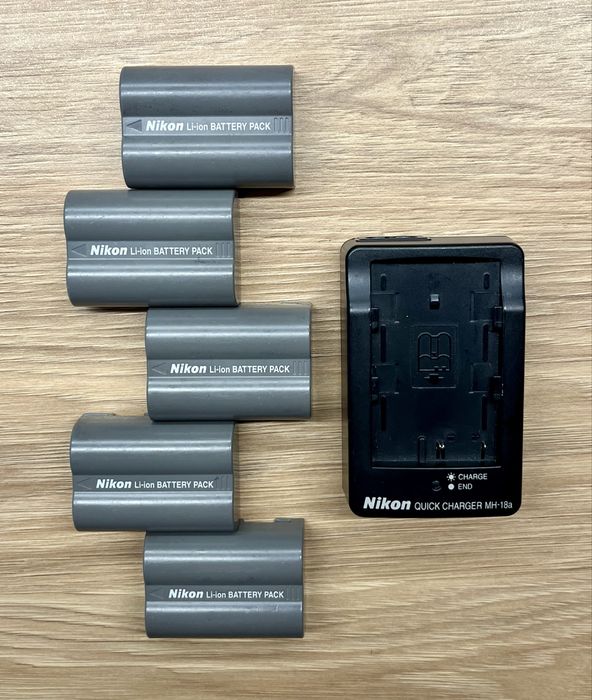 Baterie i ładowarka do aparatu Nikon