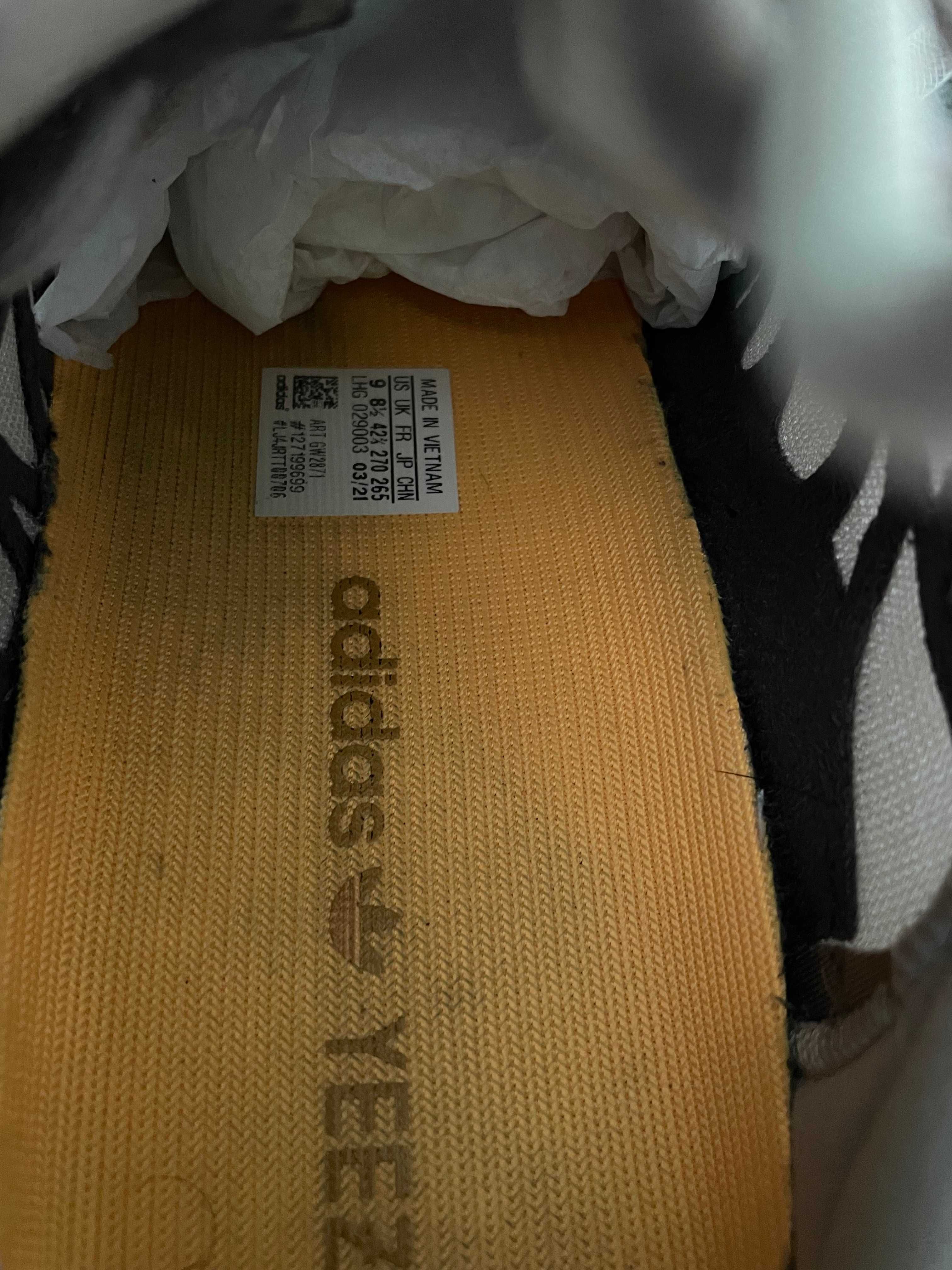 yeezy 350v2 mono mist