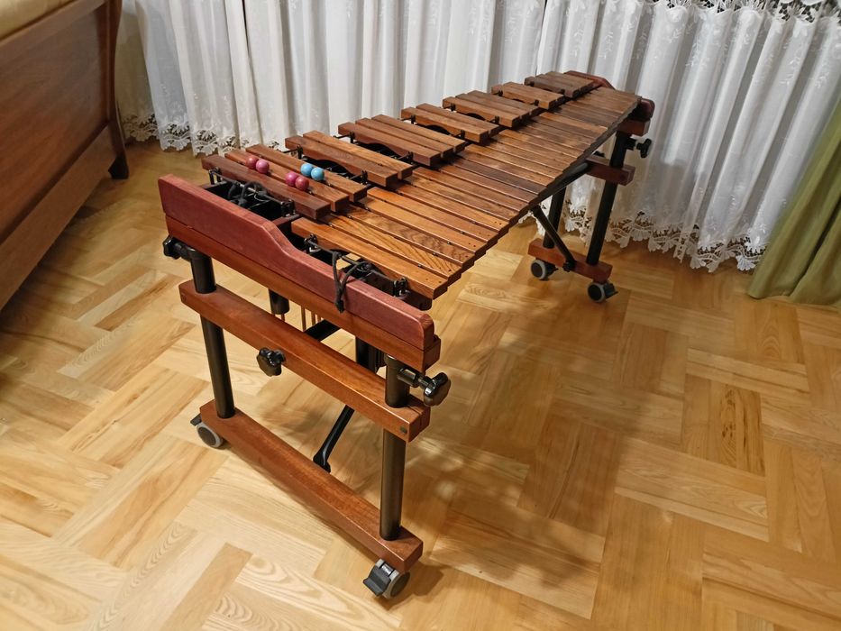 Ksylofon / marimba , koncertowy, profesjonalny, ruchomy-solidny statyw