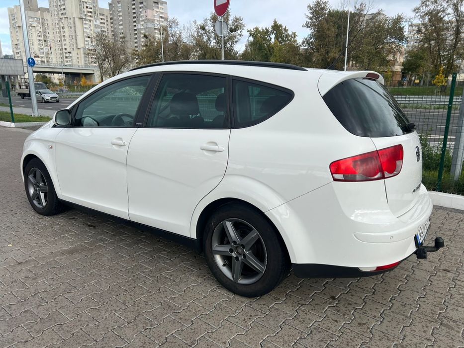 Авто Seat Altea XL 2015