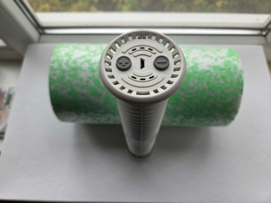 Набір з вібрострижнем BLACKROLL® BOOSTER HEAD BOX вібромасажер