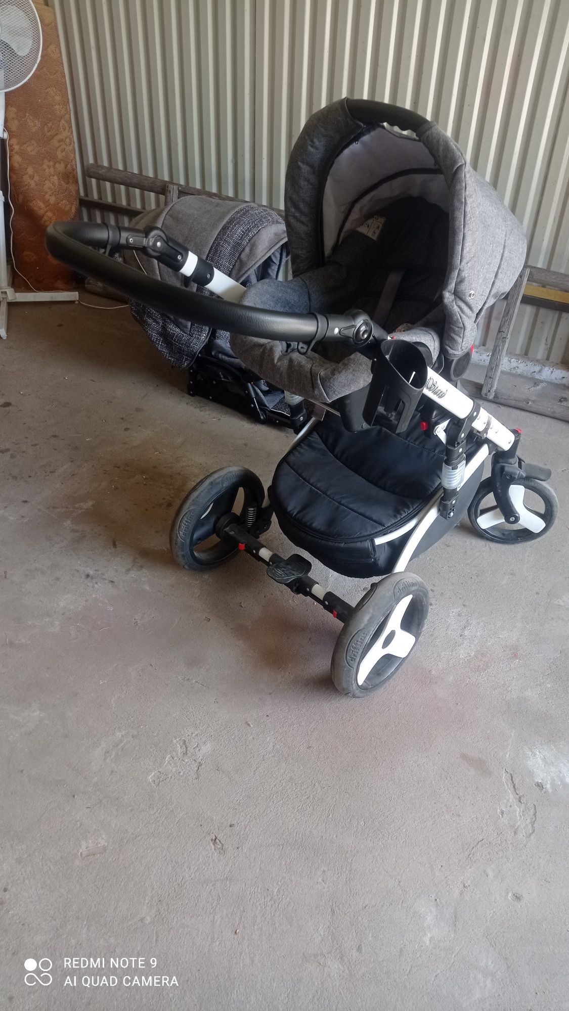 Sprzedam wózek 3w1