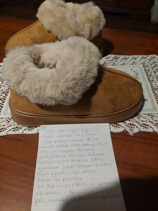 Nowe super ciepłe kapcie r42 długość wewnątrz 27cm,gruba podeszwa,lekk