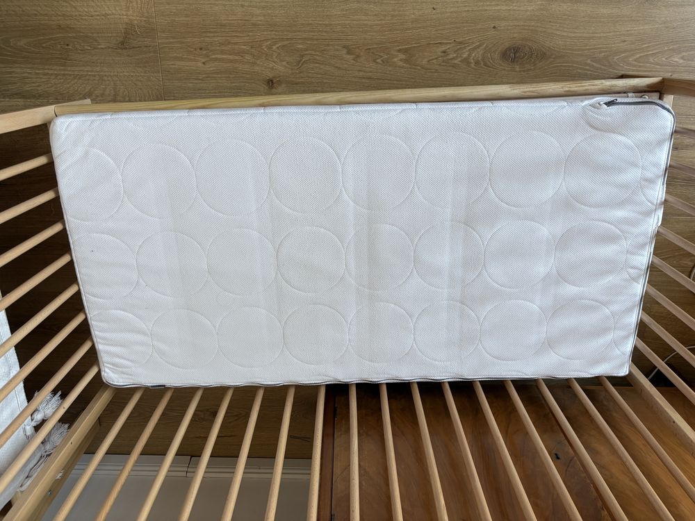 Łóżko dziecięce 120x60 Sniglar plus materac Skonast