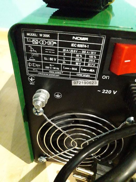 Продам инверторний сварочний аппарат в кмплекте маска.