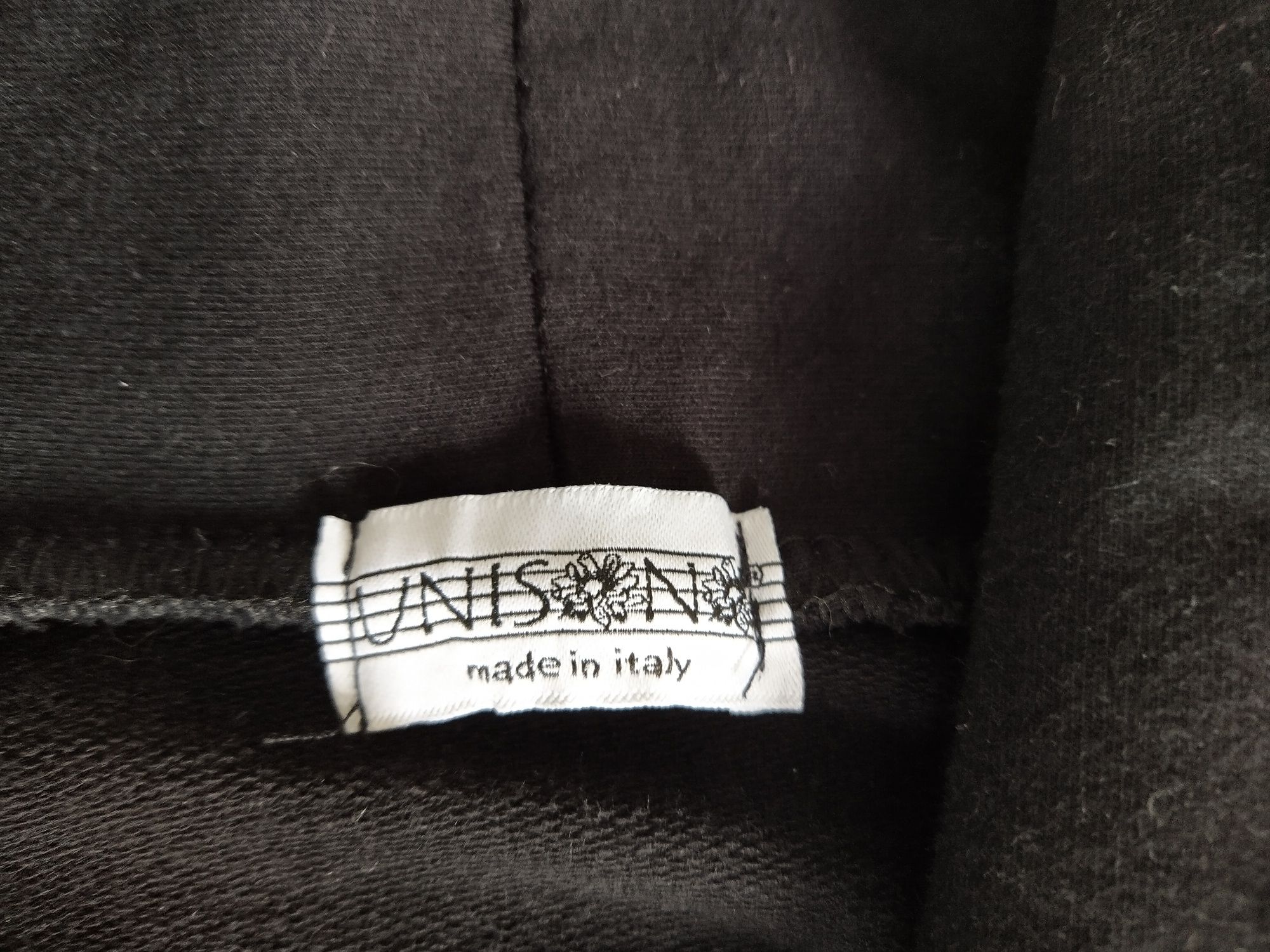 Czarna bluza dresowa UNISONO S - M, niezapinana