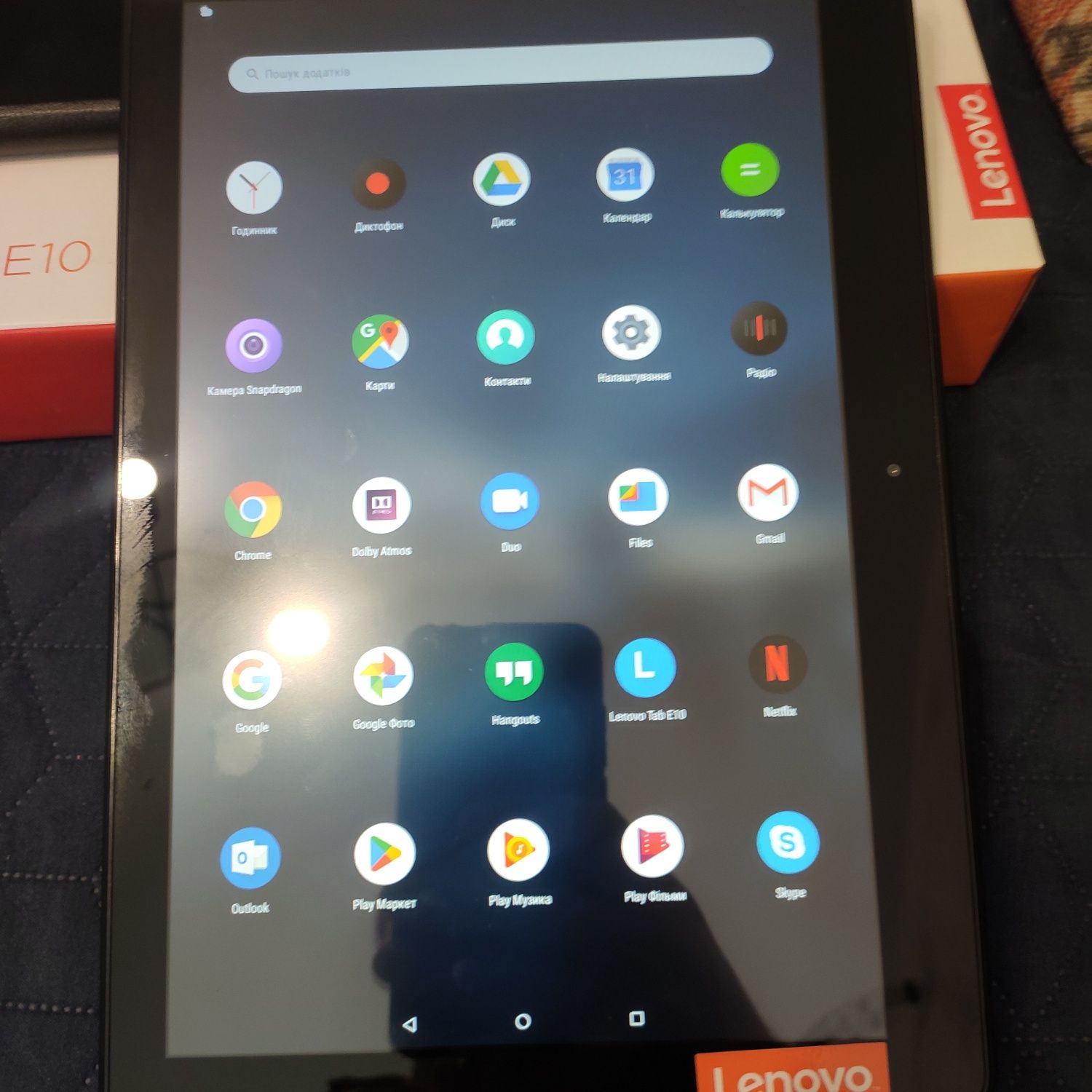 Планшет Lenovo Tab E10 Snapdragon 210 10.1 дюйм + чехол для детейшколы