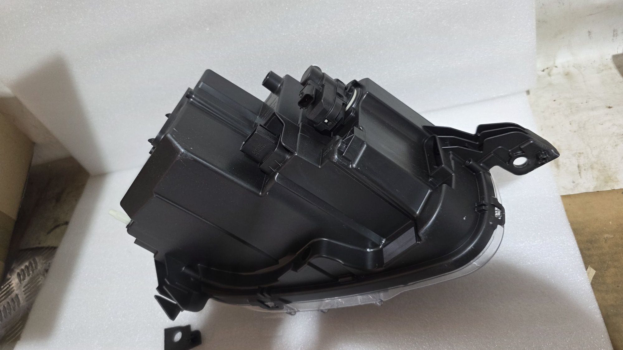 Lampa lewy przód lewa citroen c3 III 3 lift nowa oryginał ful led Eu