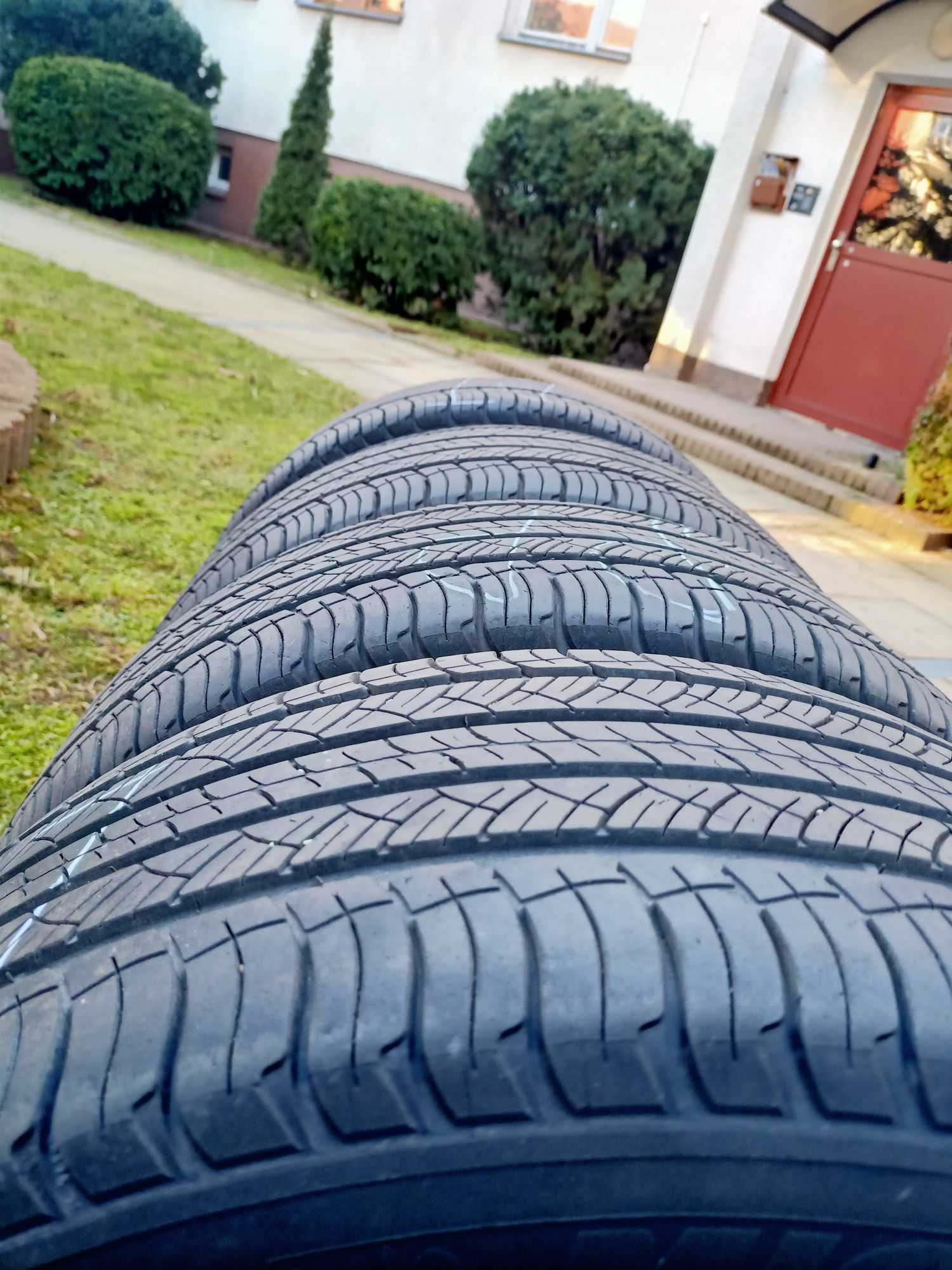 Komplet 235/60/16r letnie Opony MICHELIN