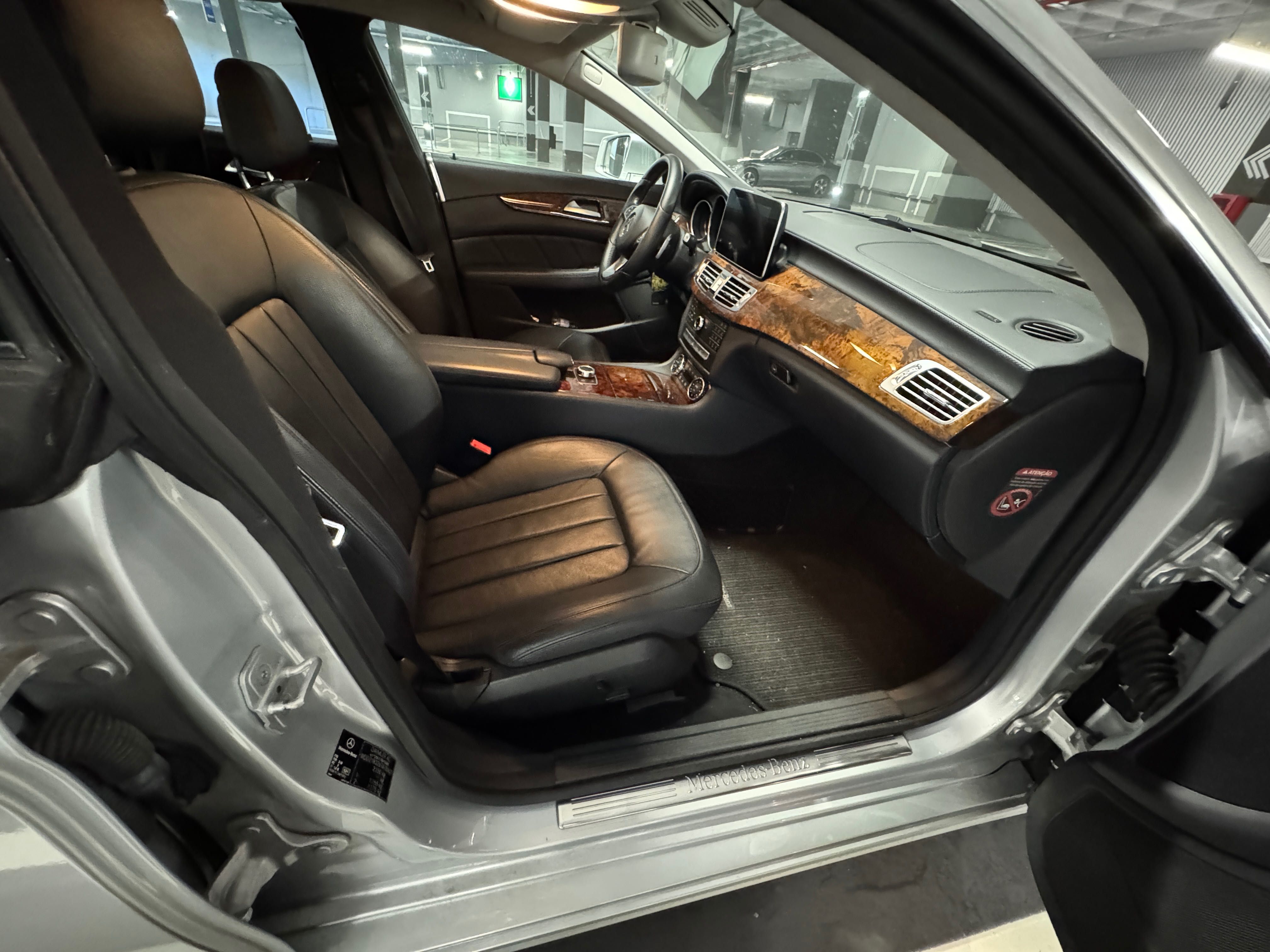Mercedes-Benz CLS 350d 2016 — Elegância, Potência e Conforto Absoluto
