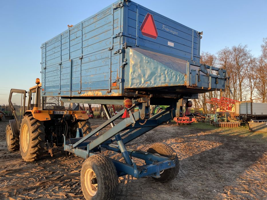 Przyczepa wywrotka wysoke skladowanie