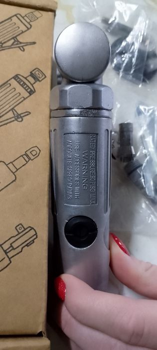 Пневматическая шлефовальная машинка