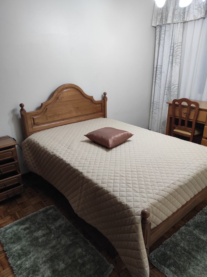 Alugo apartamento