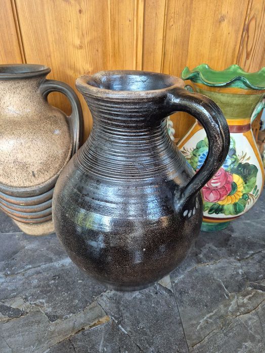 Duży ceramiczny dzban