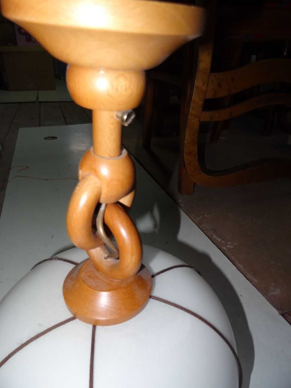 Lampa do pokoju, przedpokoju 1 żarówka
