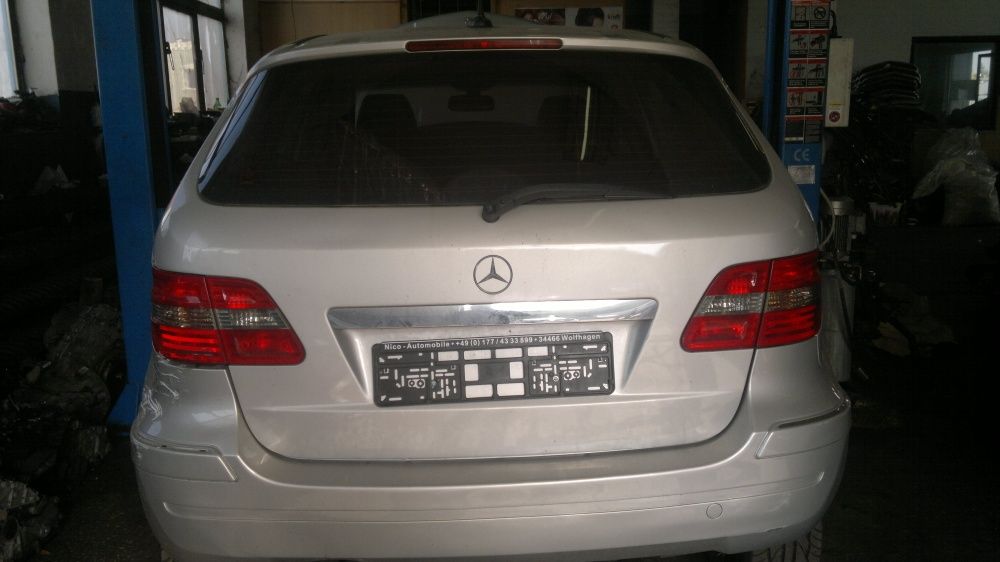 Mercedes B klasa W245 Lampa lampy tył tylna części