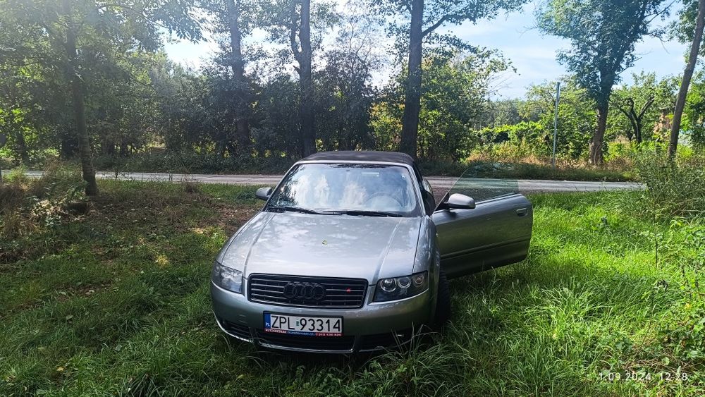 Audi A4 B6 Cabrio 2.4 V6 biegi w kierownicy
