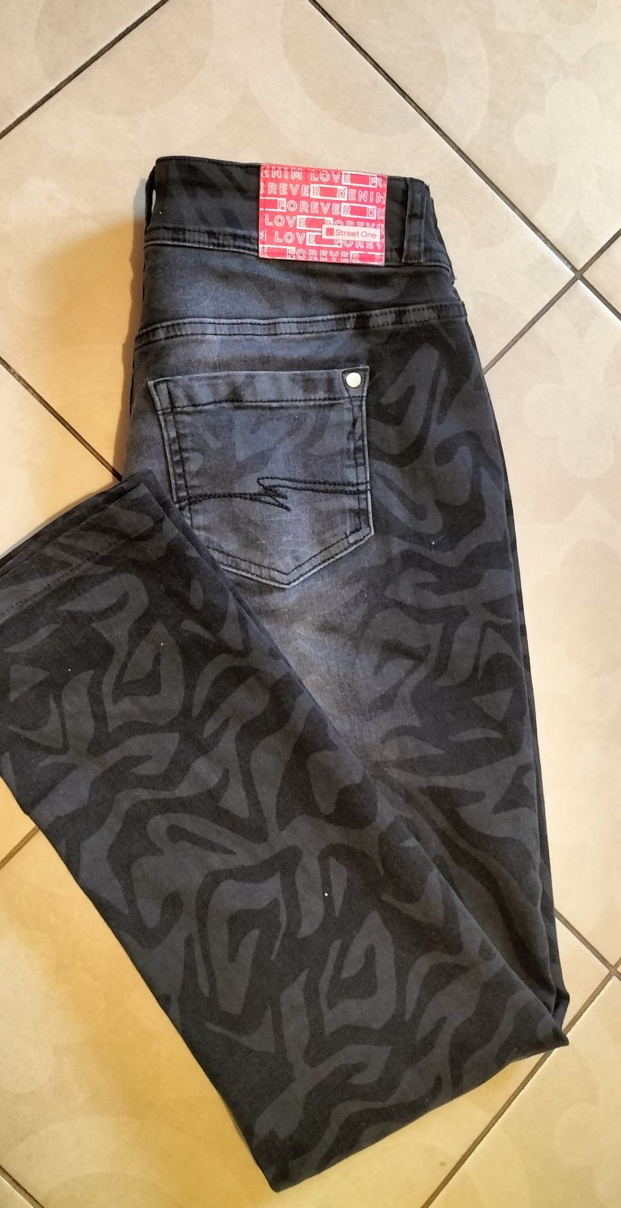 Spodnie jeansowe rozmiar L
