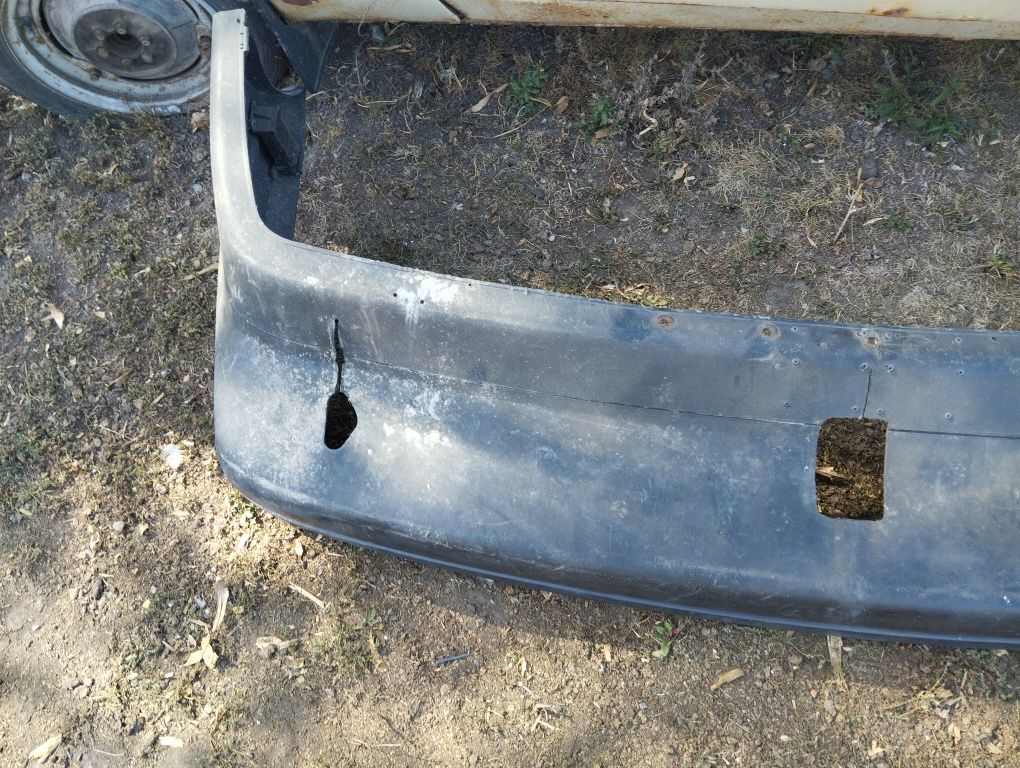Продам бампер на Passat b3 універсал