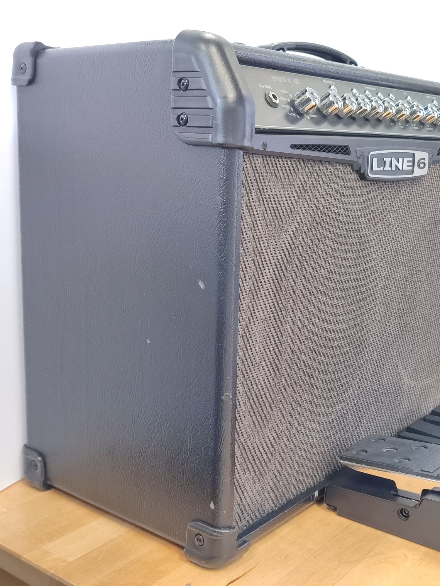 Wzmacniacz gitarowy Line 6 Spider 120W, z podłogą, stan bdb