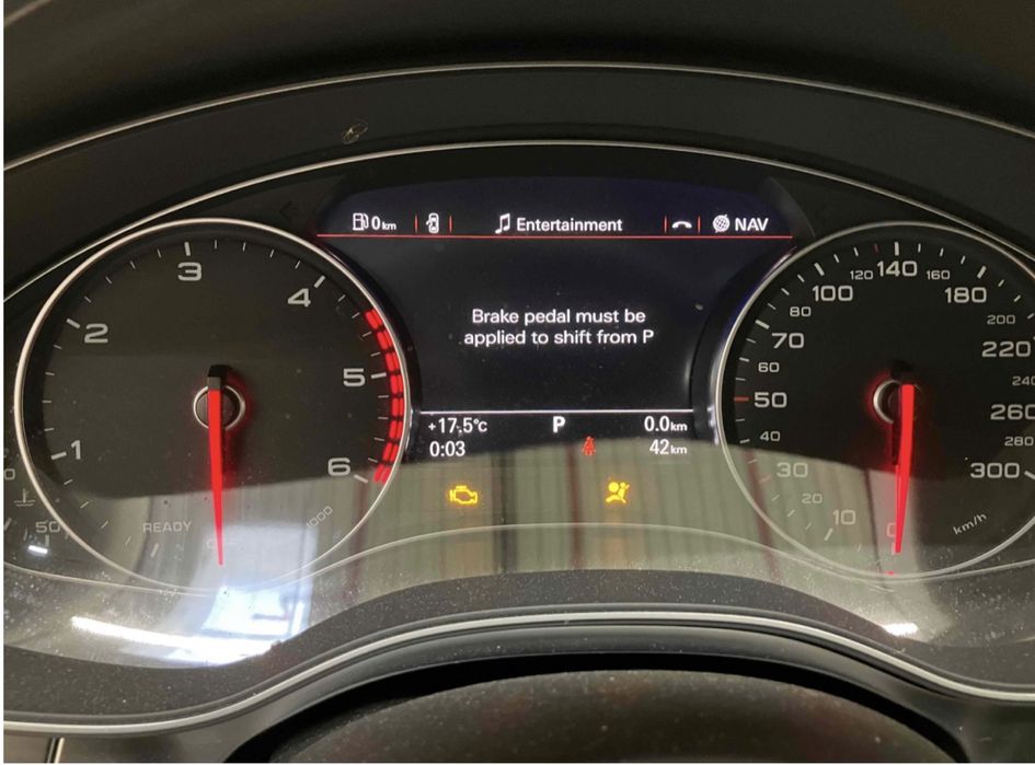 Audi A7 C7 LZ7G двері капот бампер стопи фари розборка audi a6 ауді а7