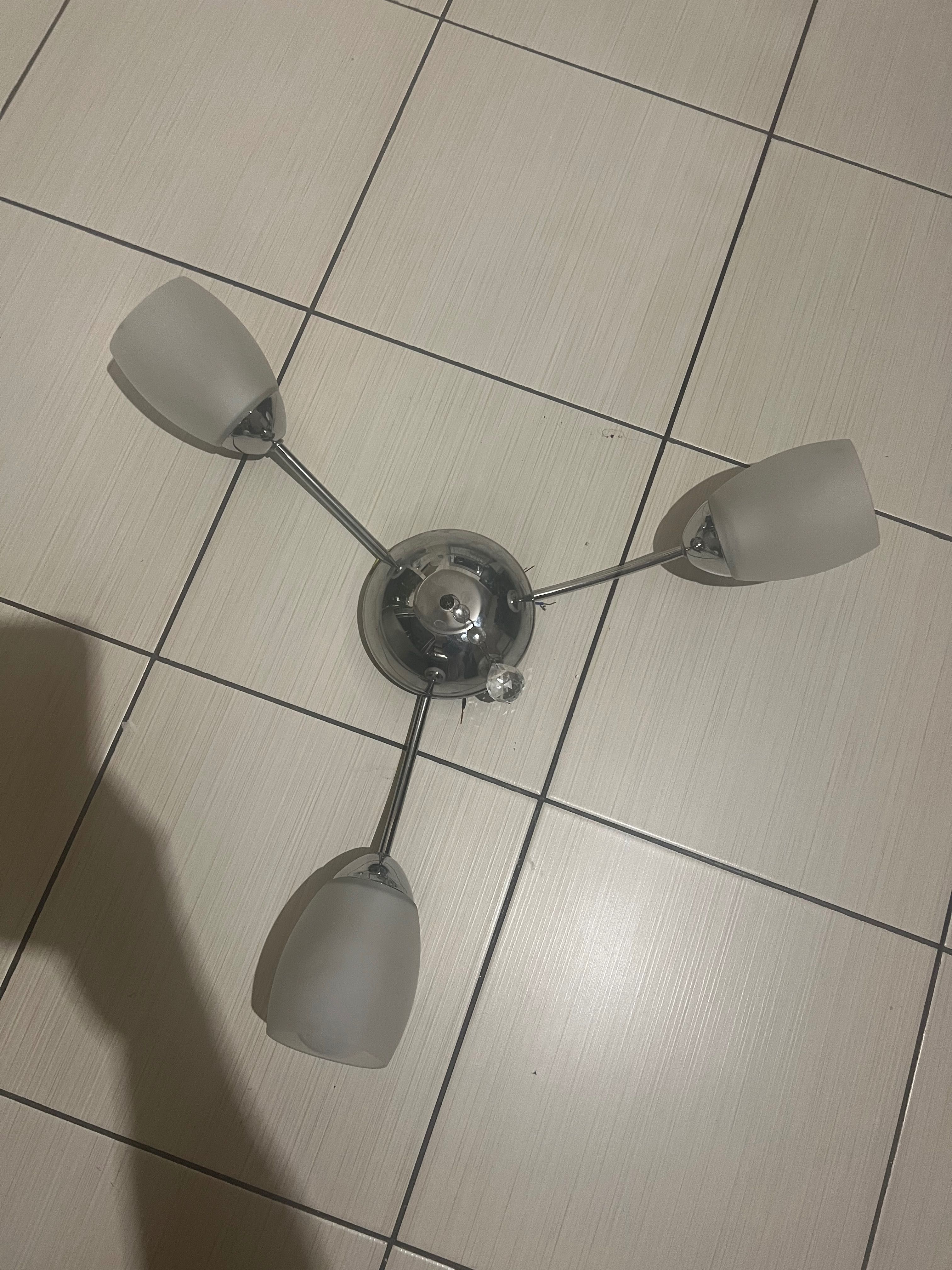 Lampa do salonu sypialni