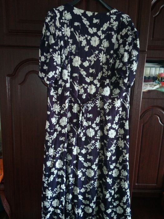 33. Sukienka damska rozmiar XL