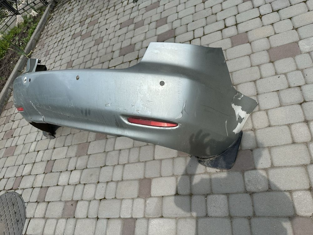 Бампер задний,мазда 6 gg 2005года