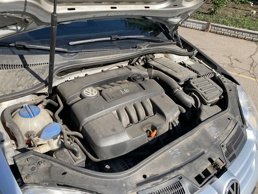 Volkswagen Golf 5 1,6 mpi