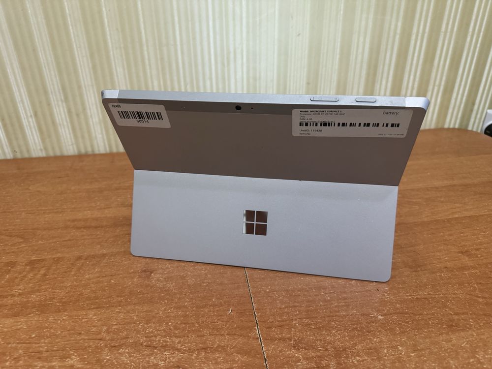 Ноутбук-Планшет Microsoft Surface 3  4ядра. Ssd 128GB