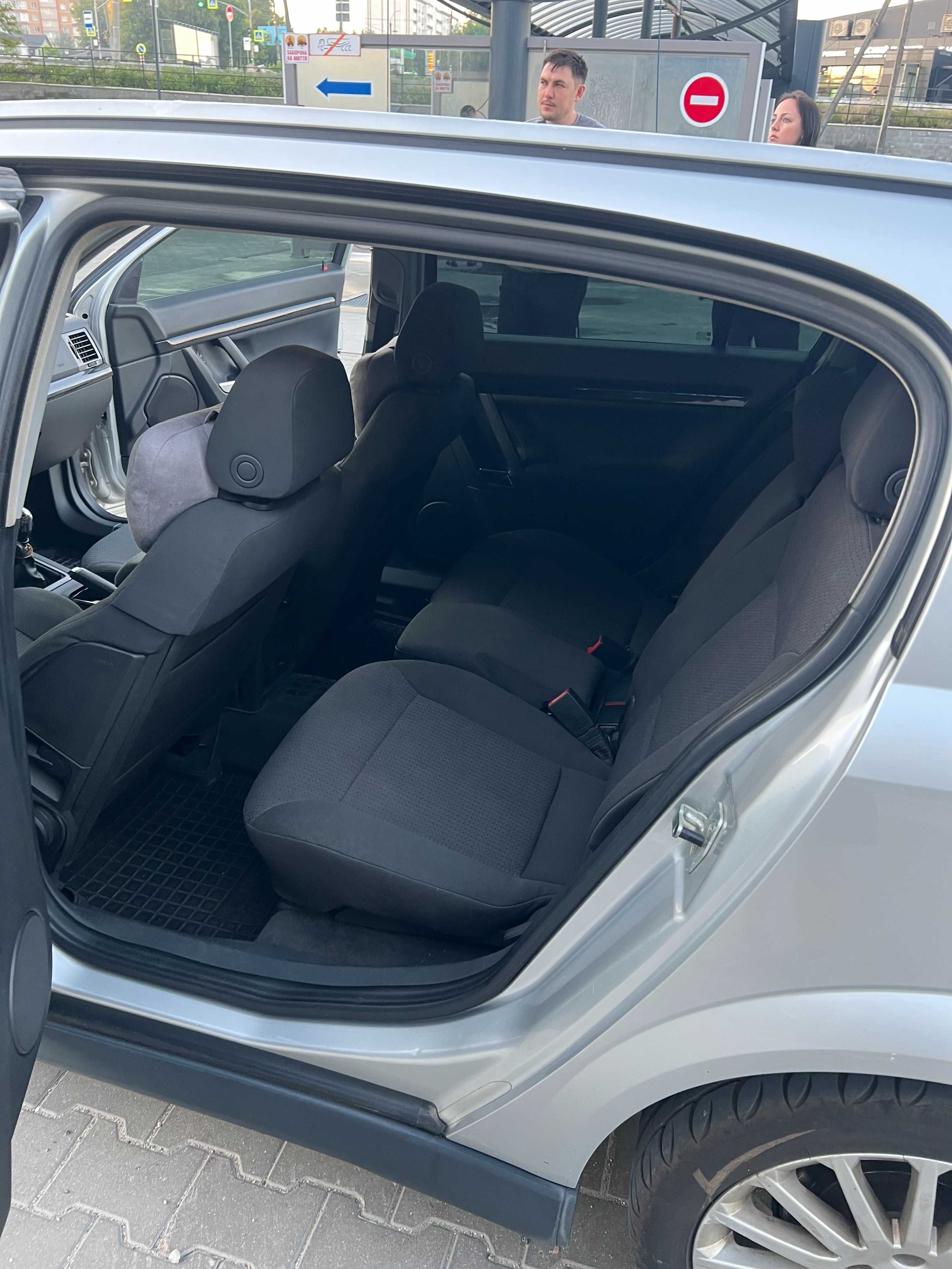Продам Opel signum