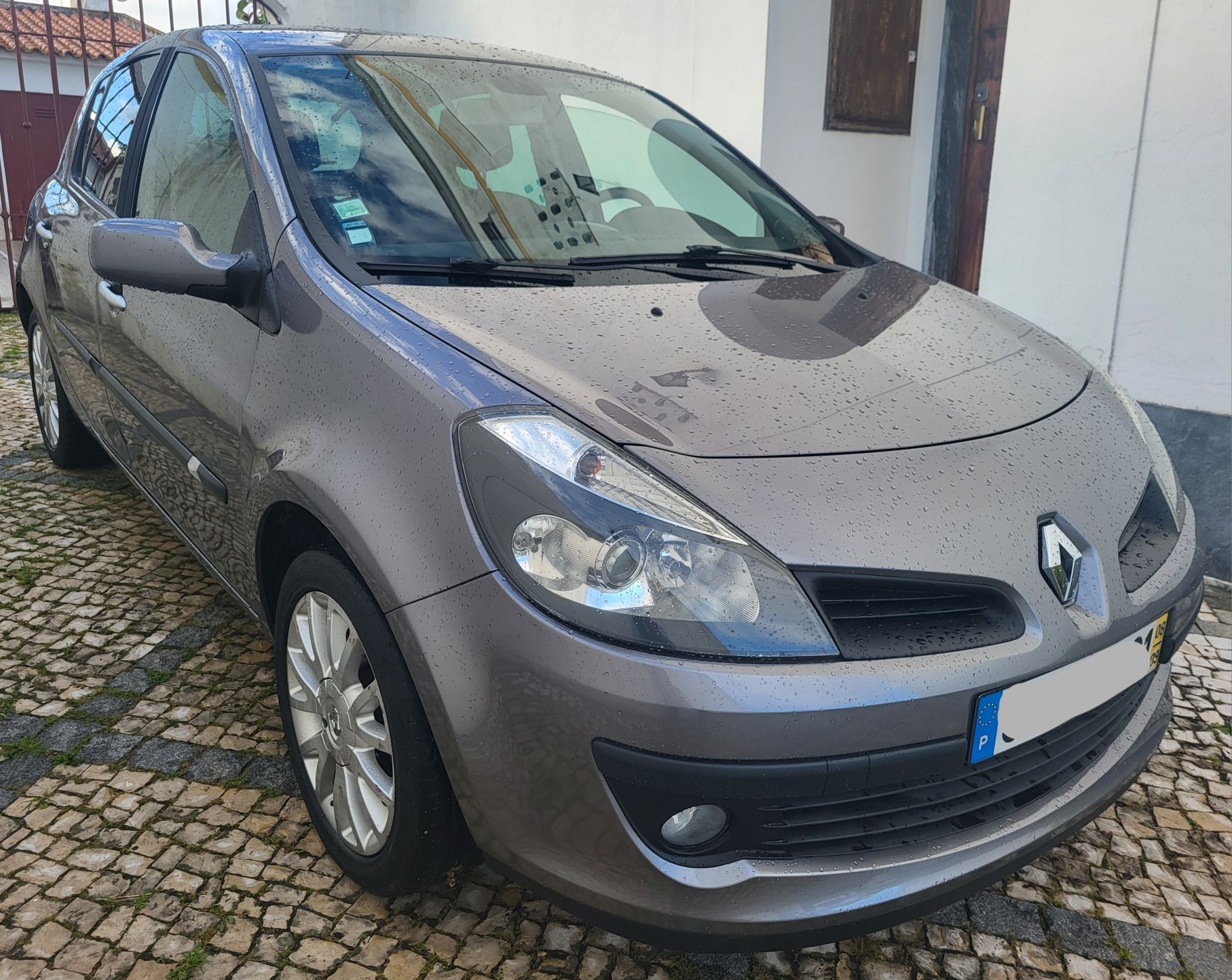 Renault Clio III 1.2 16v 75cv 147mil km