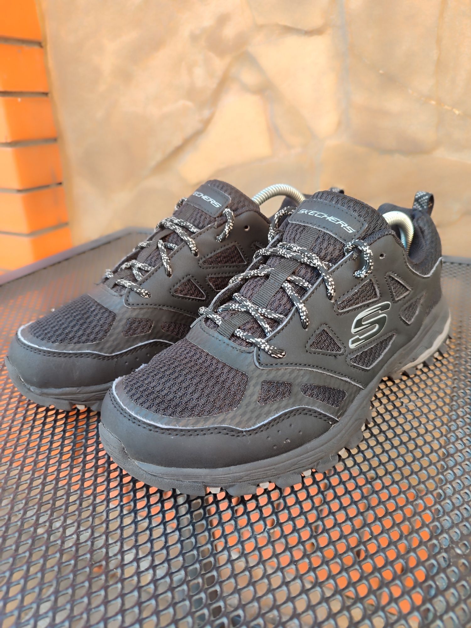 Кроссовки Skechers 42 размер (оригинал)