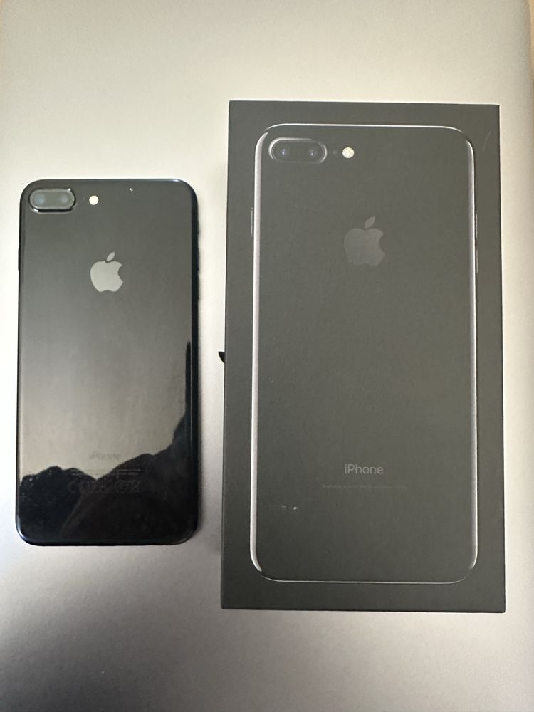 Iphone 7 Plus 128GB com airpods incluidos.