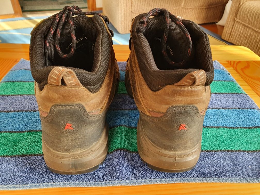Ботинки Ecco размер 39, оригинал, Gore Tex.