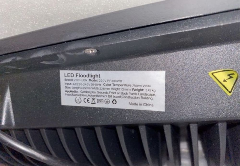 Holofote exterior LED